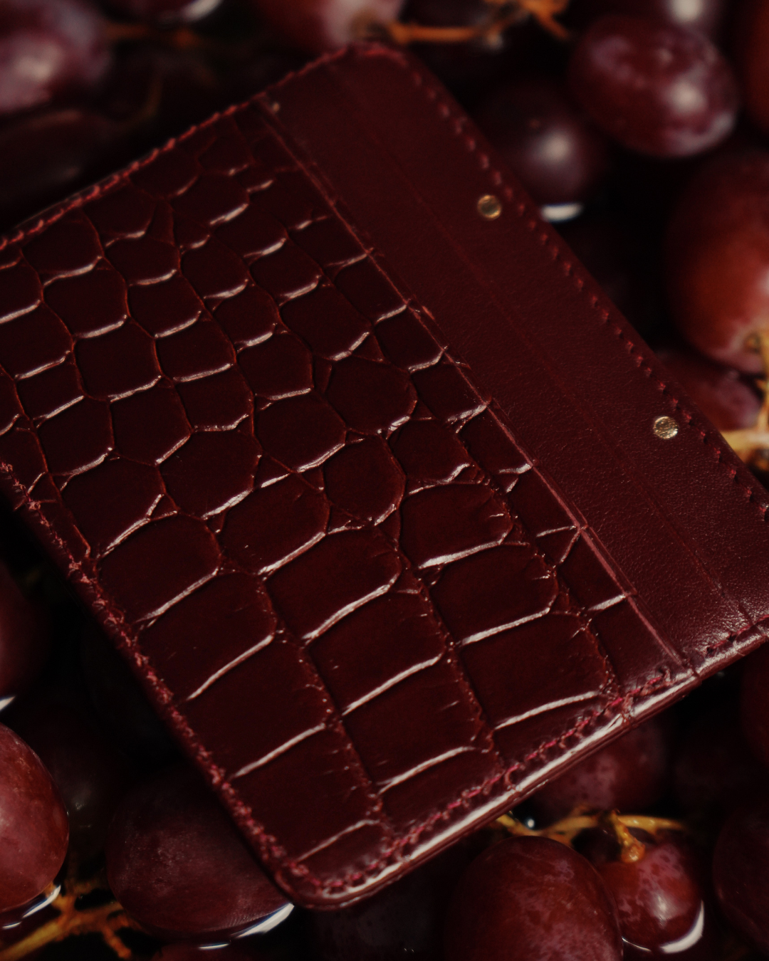 21st Gator Leather Merlot Burgundy Cardholder